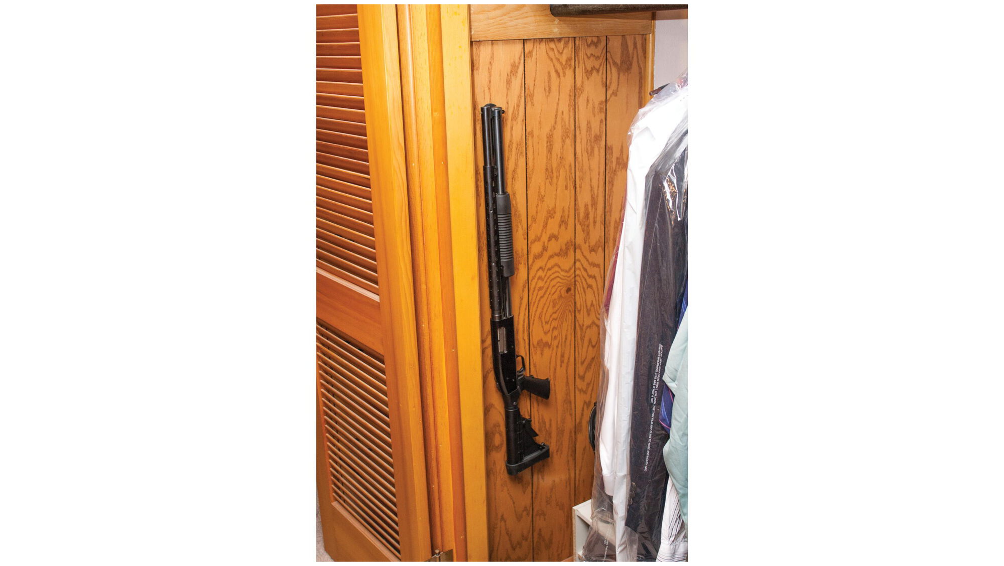 Gun Gun Holder Lockdown